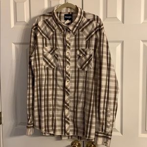 Wrangler Plaid Long Sleeve Button Down Shirt